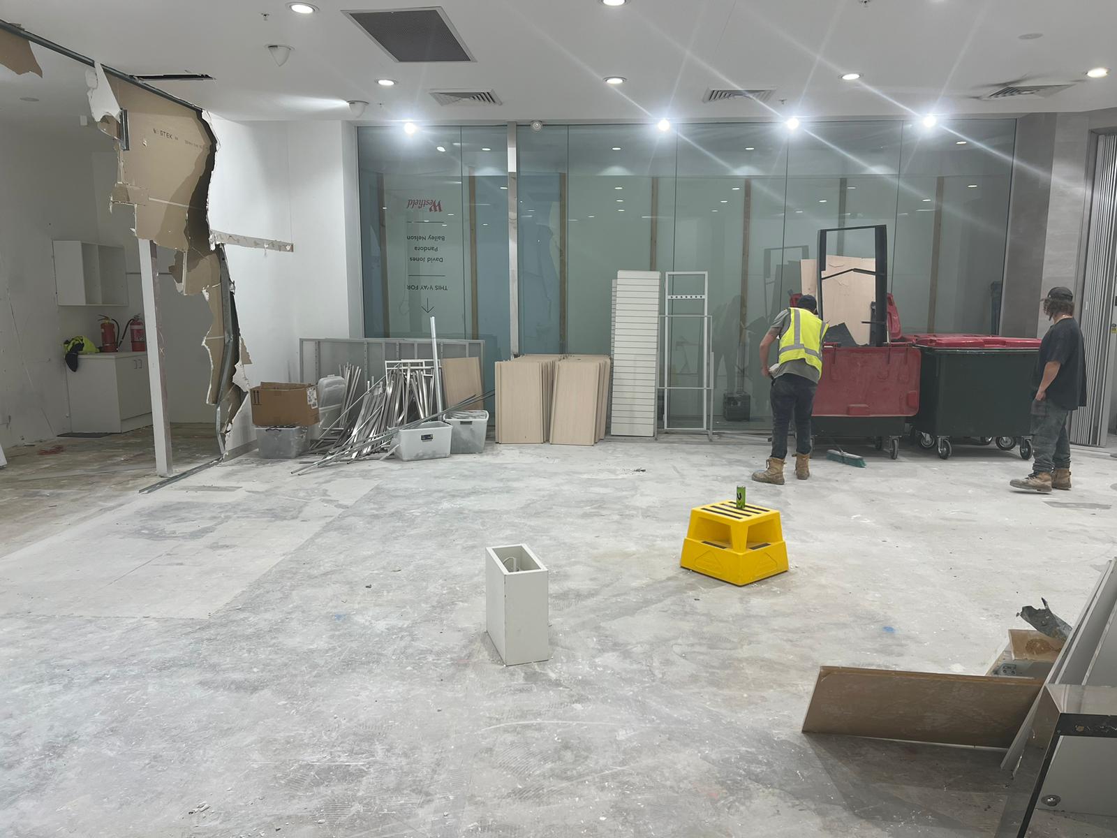 Read more about the article The Importance of Professional Shop Defit Services for Perth Businesses